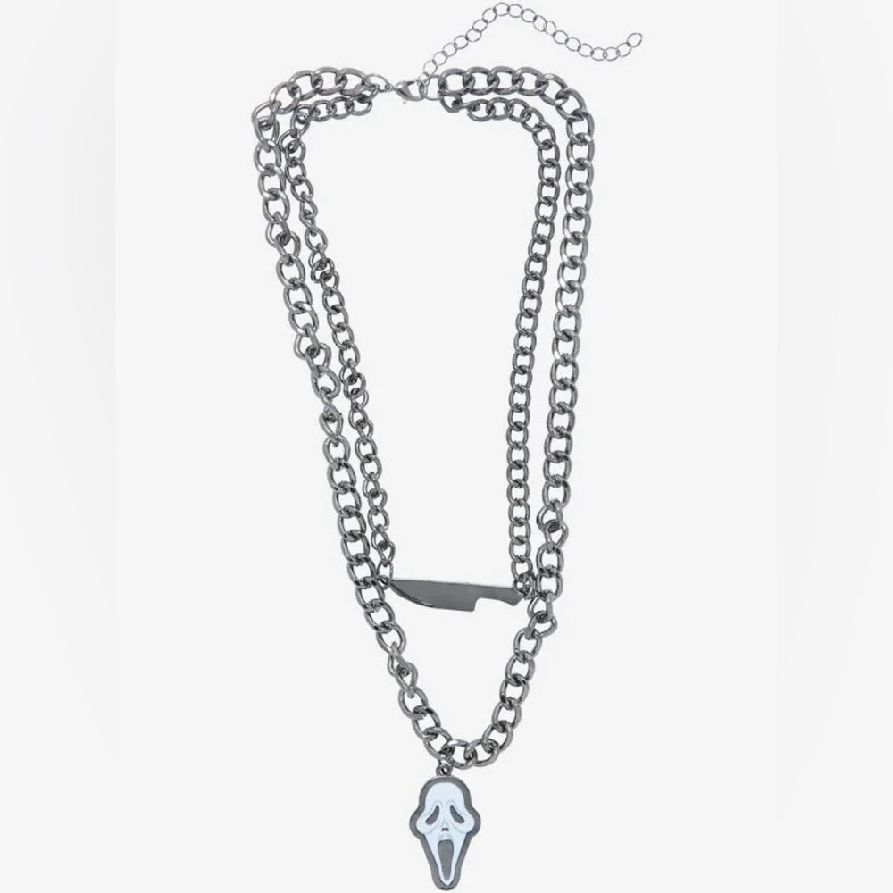 Hot topic scream necklace